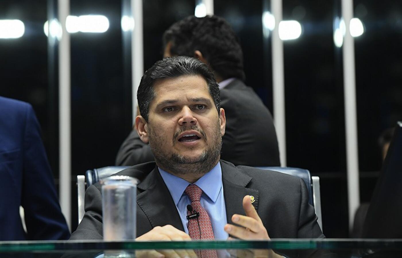 Senado retira de pauta projeto que legaliza jogos de azar no Brasil