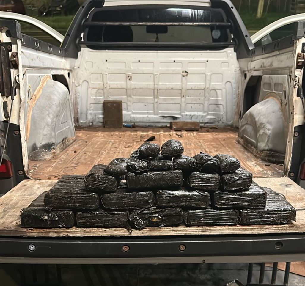 PRF apreende mais de 11 kg de drogas em veículo com compartimento oculto na BR-153, em Marília
