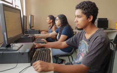 Internet chega a mais de 1,1 mil escolas públicas do Tocantins